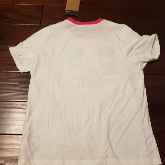NWT Juniors Girls NorthFace Tee - Picture 4 of 4